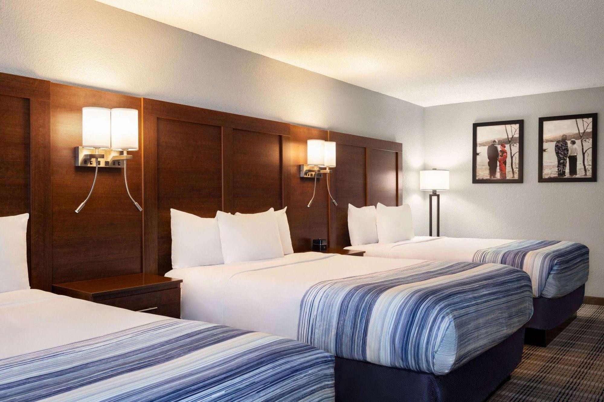 Americinn By Wyndham Williamsburg Eksteriør bilde